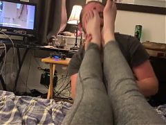 College girl from Tinder gives me a footjob and lets me film it!